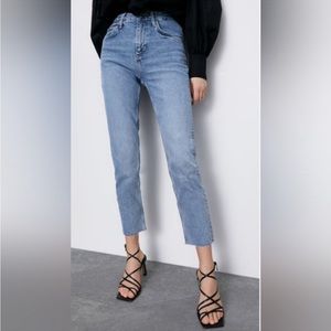 Zara High-Rise Cropped Straight Jeans - Light Blue